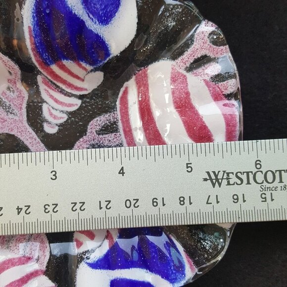 Sydenstricker Glass Trinket Dish Seashells Fused Art Glass Red White Blue 5 x 6 - Picture 6 of 7